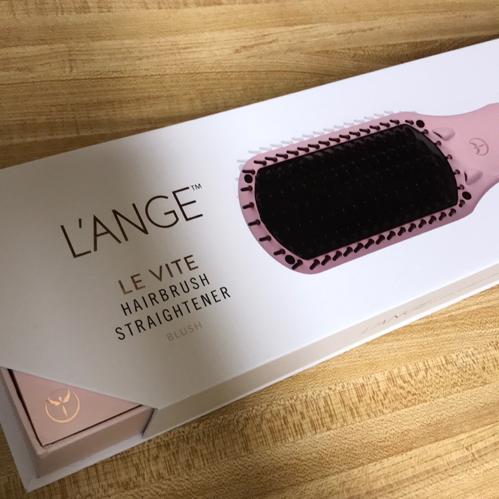 Lange hairbrush straightener